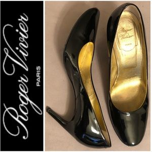 Roger Vivier Paris Italian Pumps